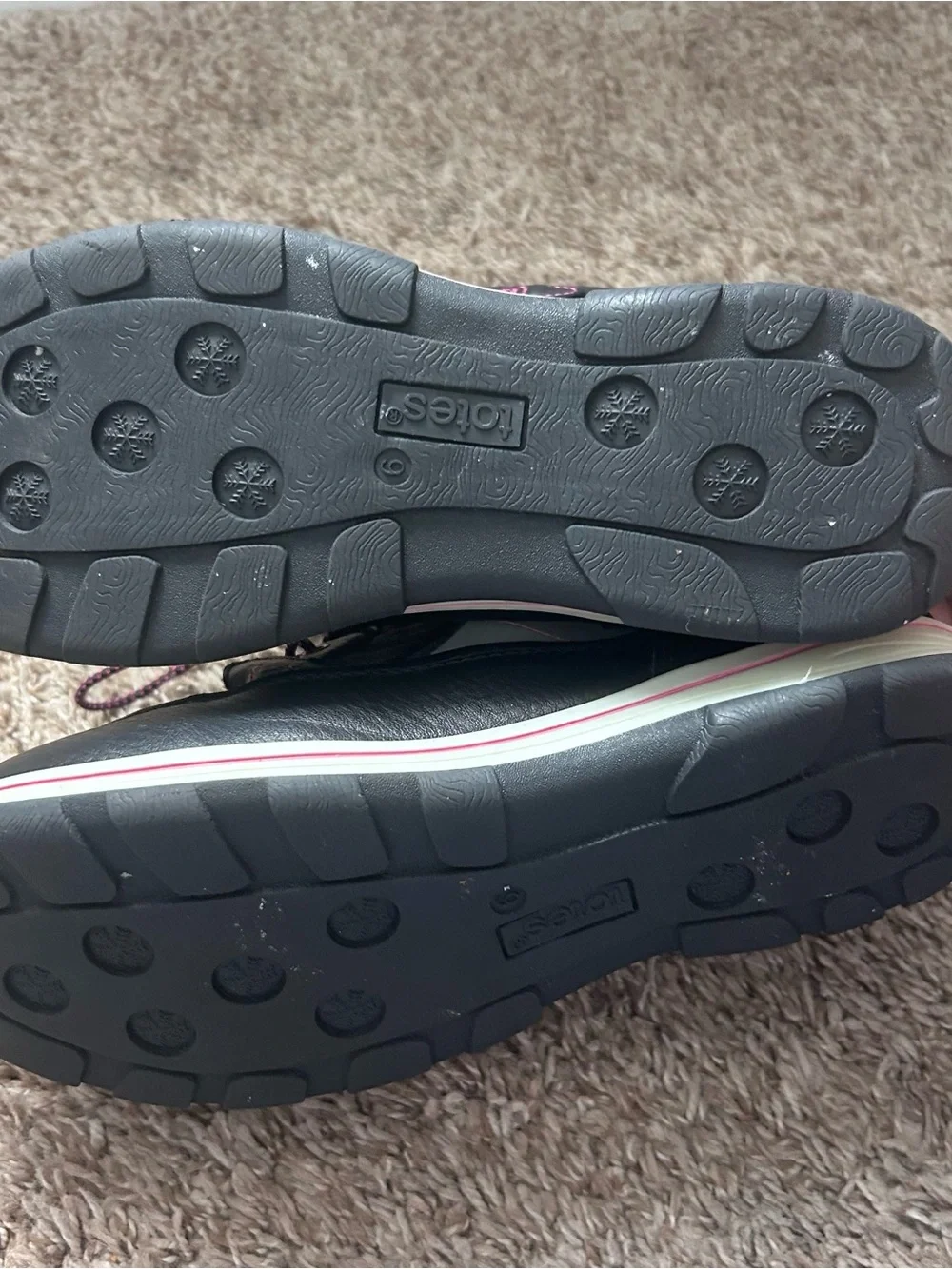 Totes Black & Pink Insulated Snow Boots